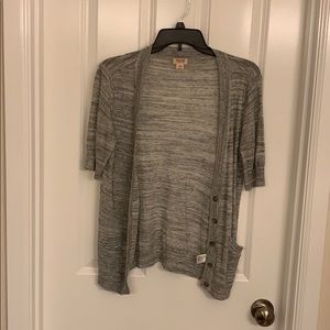Thin, grey, half sleeve cardigan